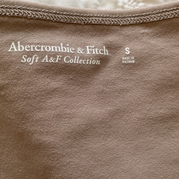 Abercrombie Top - Picture 2 of 3